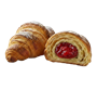 Круассан с клубникой - фото 31380